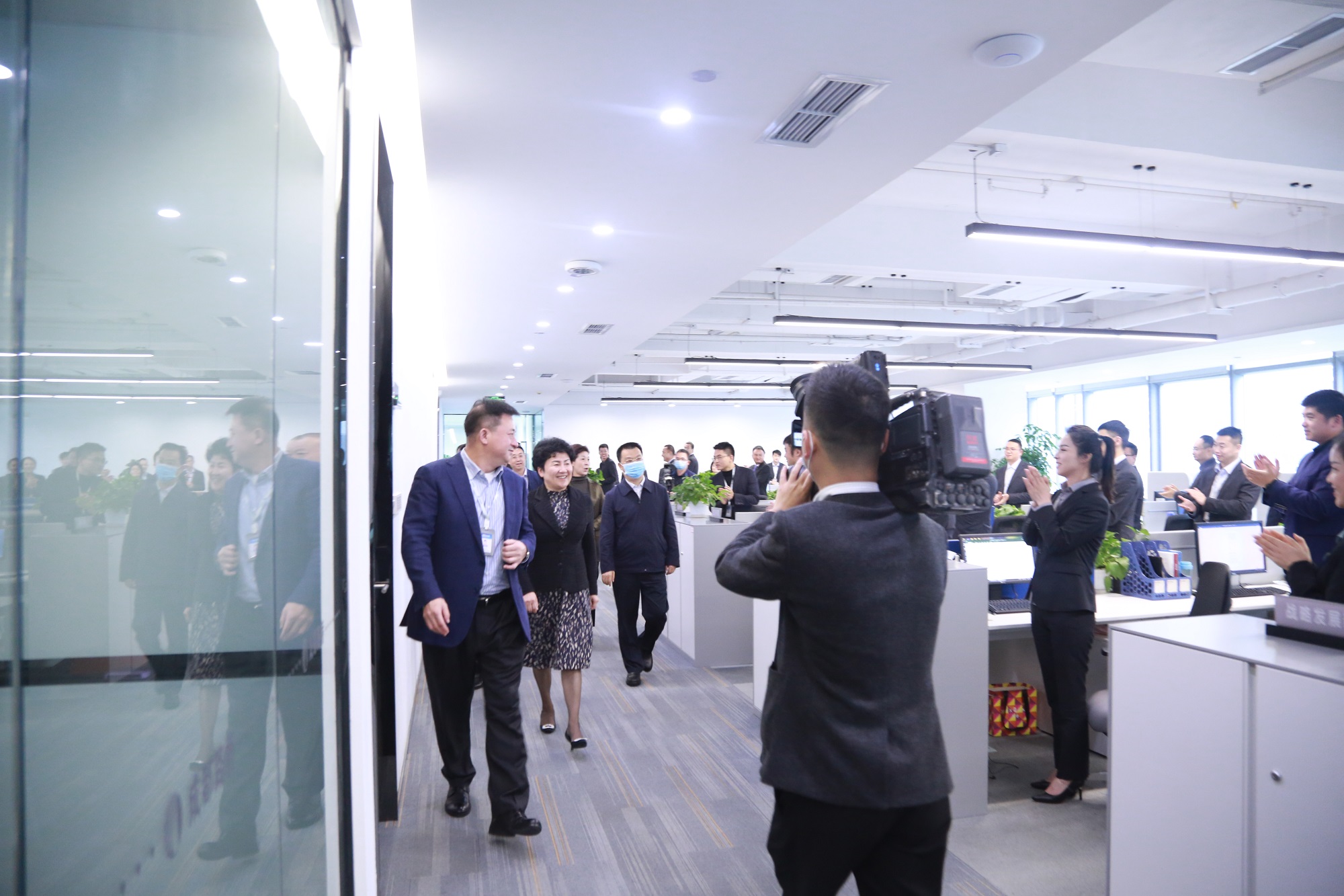 省人大常委會副主任、達州市委書記包惠蒞臨公司視察指導(dǎo)